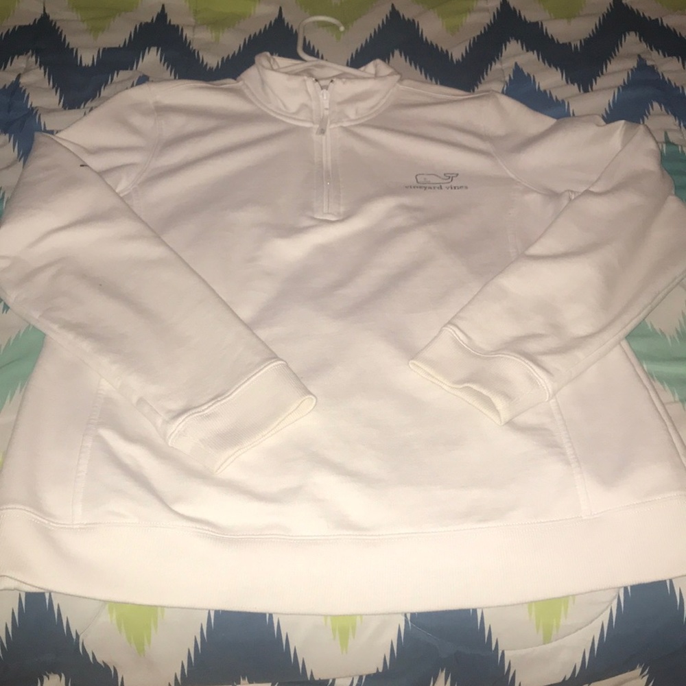 Vineyard vines pull over 1/4 zipper